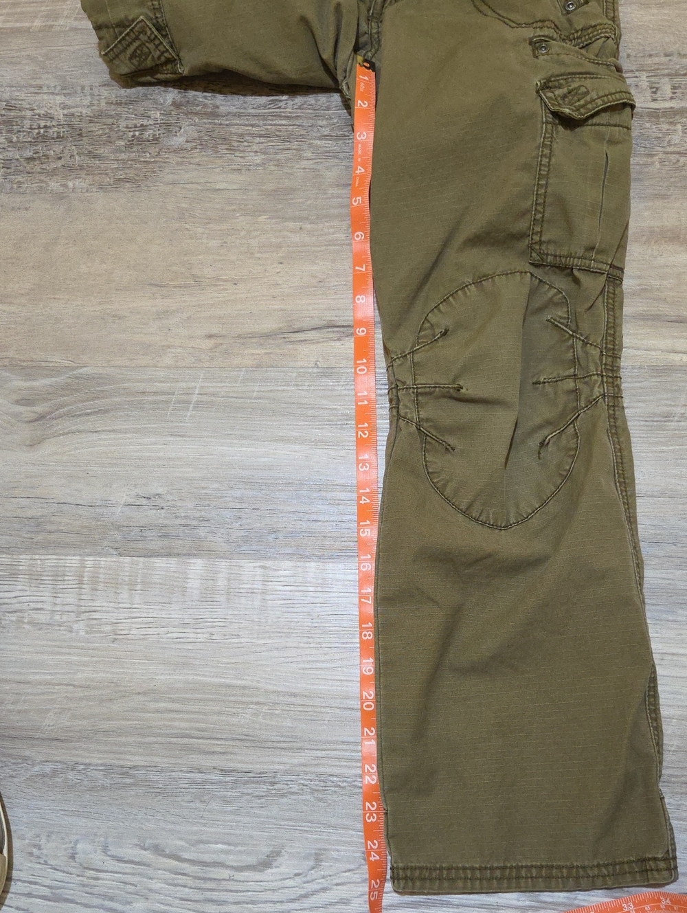 Cabela's for Kids Olive Green Cargo Pants w. Knee Reinforcement Size 10 Reg - Picture 3 of 7
